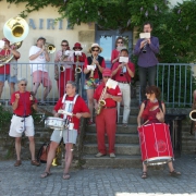 Fanfare Prise de bec à Rochefort-en-Terre, juillet 2010