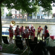 La fanfare Prise de bec à la Régate des poissons - REC Aviron - Rennes, Juillet 2013