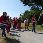 Fanfare Prise de bec à Hoedic, juin 2013 -  - Photographie : Rosine Bernez