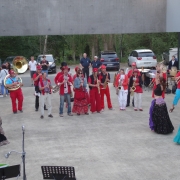La fanfare Prise de bec à la fête de la musique de Montauban-de-Bretagne, juin 2014